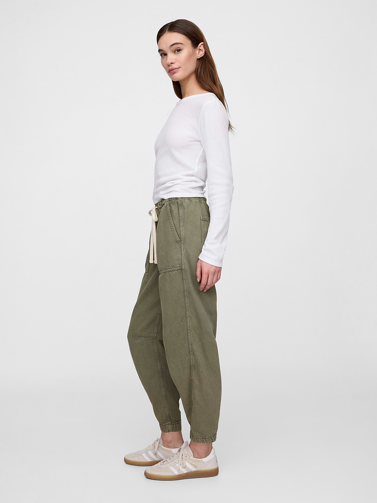 Image 3 of 7, Mid Rise Pull-On Soft Barrel Jeans