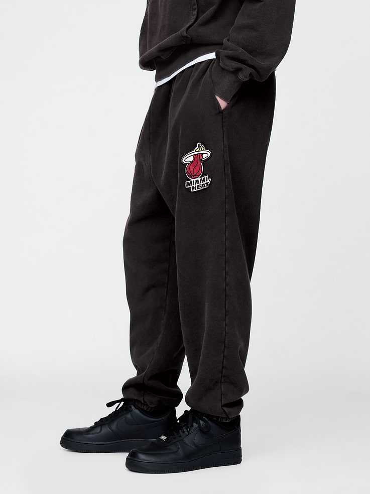 Image 3 of 9, NBA Miami Heat Logo Heavyweight Joggers
