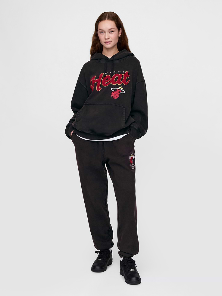 Image 6 of 9, NBA Miami Heat Logo Heavyweight Joggers