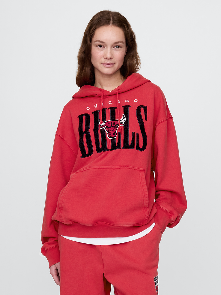 Image 5 of 8, NBA Chicago Bulls Logo Heavyweight Hoodie