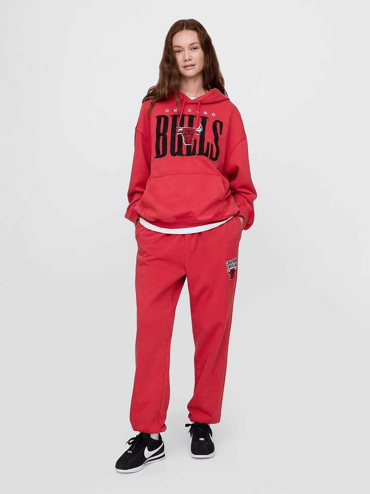 Image 6 of 8, NBA Chicago Bulls Logo Heavyweight Joggers