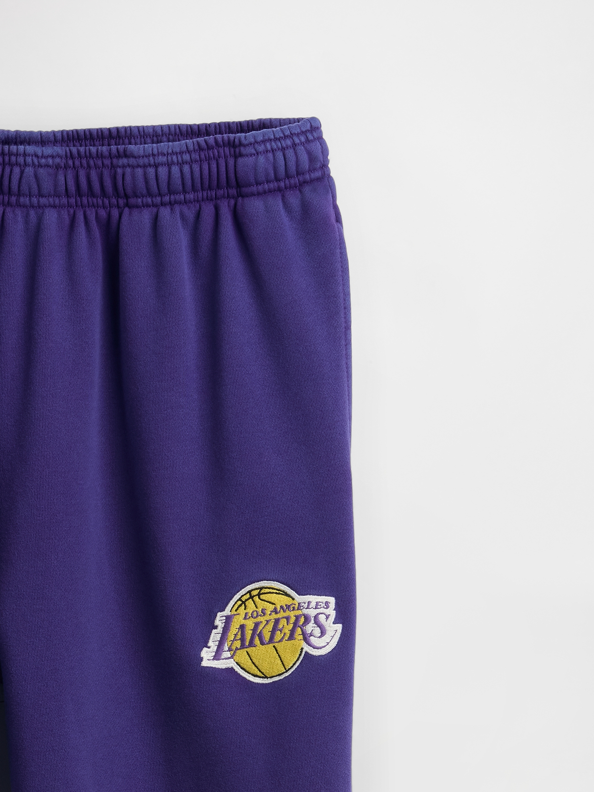 NBA Los Angeles Lakers Logo Heavyweight Joggers | Gap