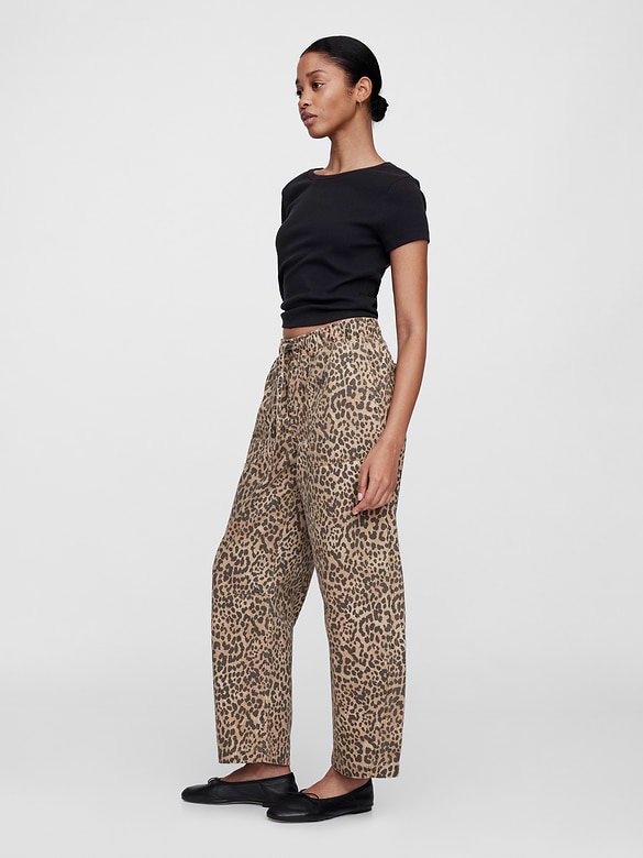 Mid Rise Soft Pull-On Barrel Jeans