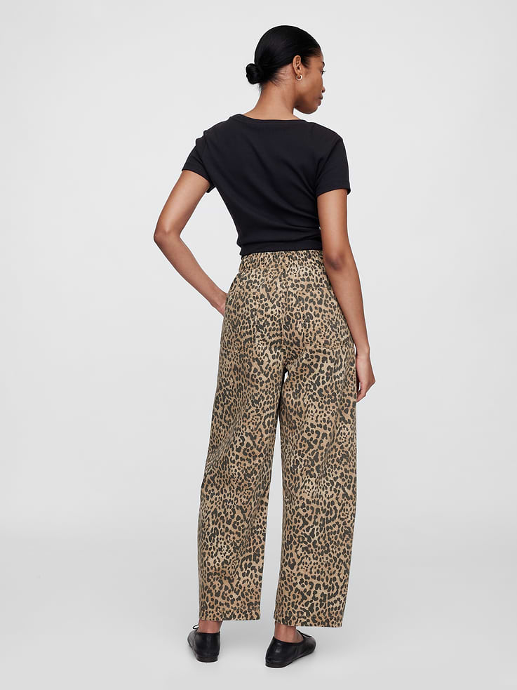 Image 4 of 7, Mid Rise Soft Pull-On Barrel Jeans