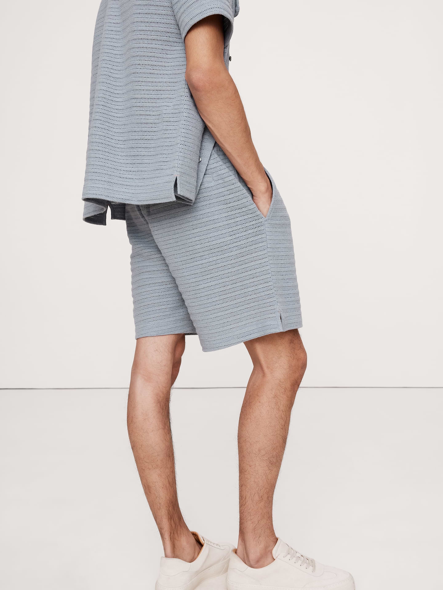 Image 2 of 5, 6" Herringbone Jacquard Pull-On Short