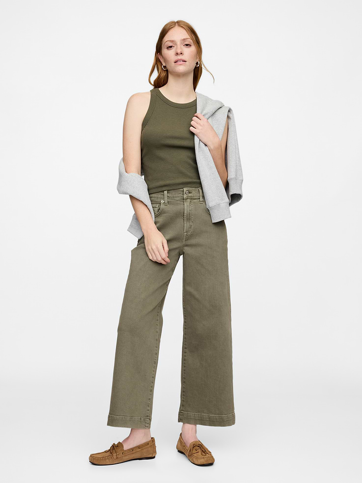 Image 1 of 7, This product is part of our Washwell program, which uses at least 20% less water as compared with conventional wash methods. We’ve saved over a billion liters of water through Washwell since 2016., Low-stretch denim., Color wash., Button closure, zip fly., Classic five-pocket styling., Product #733136