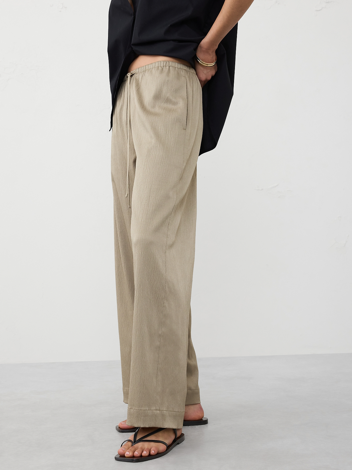 Wide-Leg Crinkled Satin Pull-On Pant | Banana Republic Factory