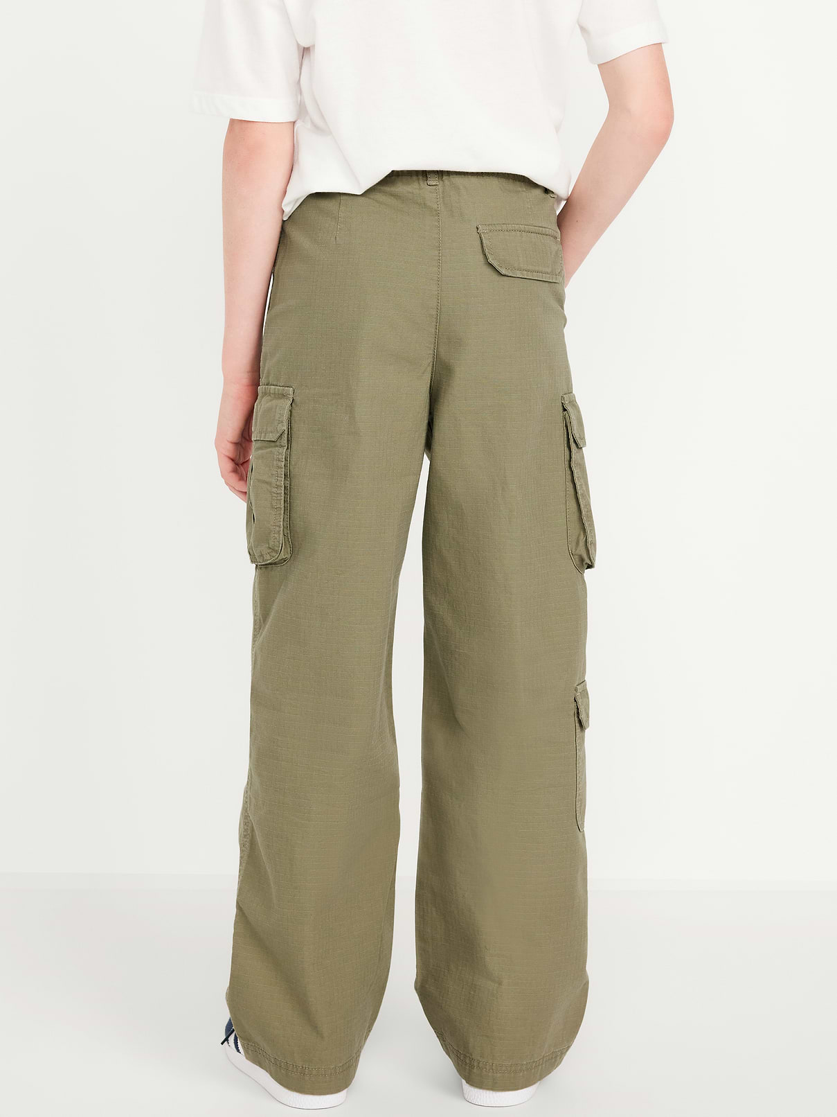 L'image numéro 2 présente Pantalon cargo indéchirable coupe généreuse pour garçon