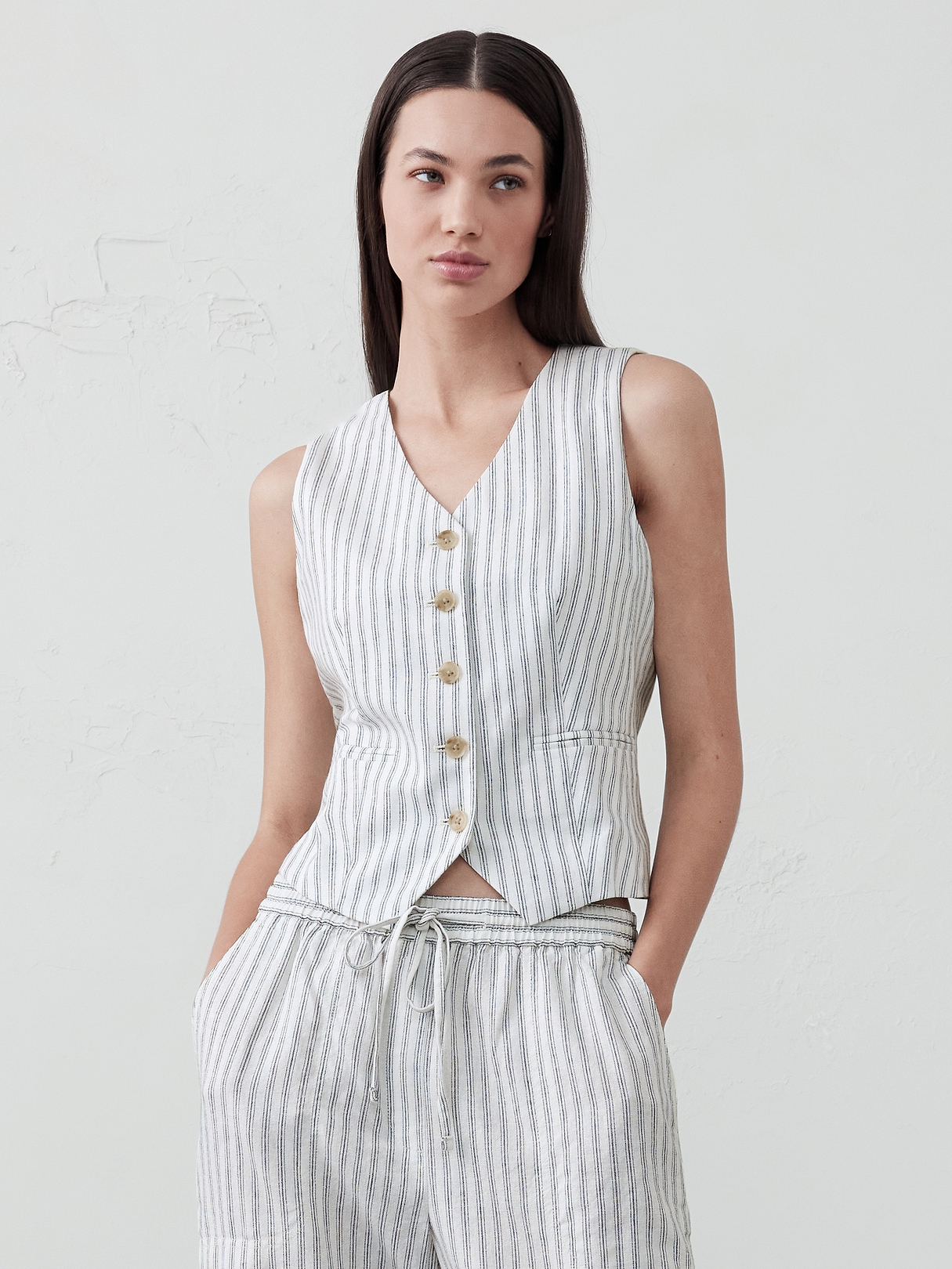 Linen-Blend Classic Vest | Banana Republic Factory