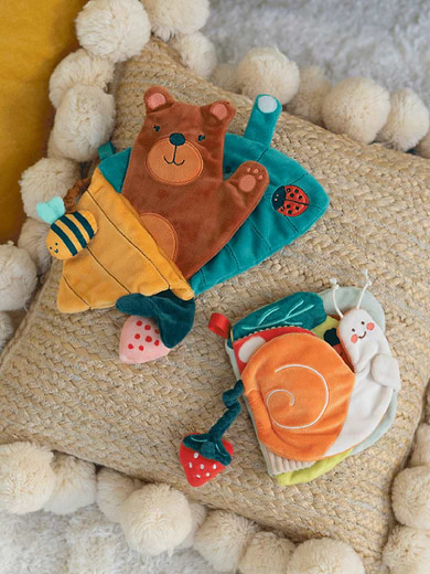 Image number 6 showing, Happy Hive Sensory Soft Book