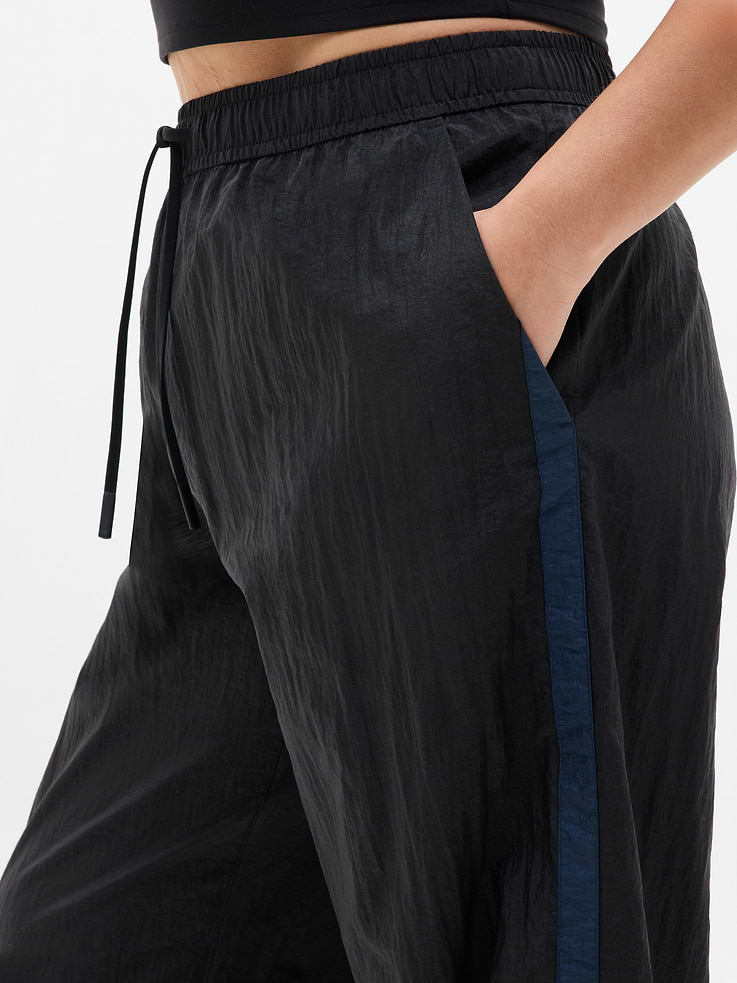 Image number 5 showing, Daybreak Mid Rise Parachute Jogger
