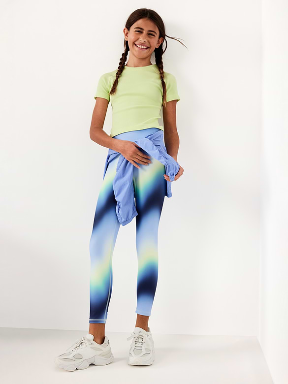 Fitted Seamless Performance Top for Girls