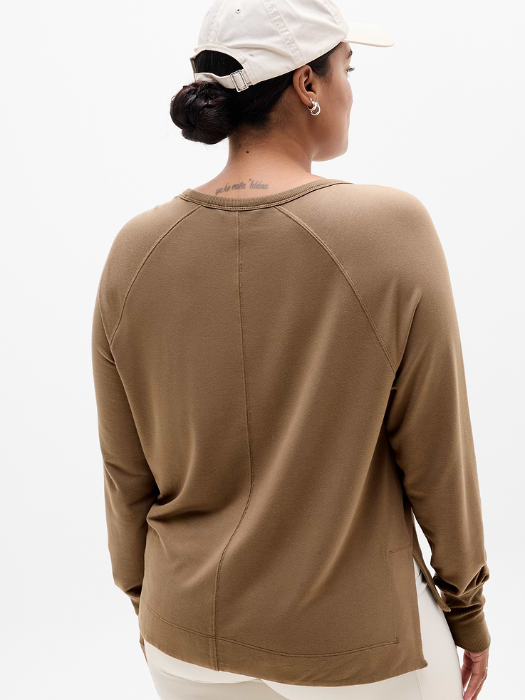 Image number 5 showing, Coaster Luxe Recover High Hip Sweatshirt