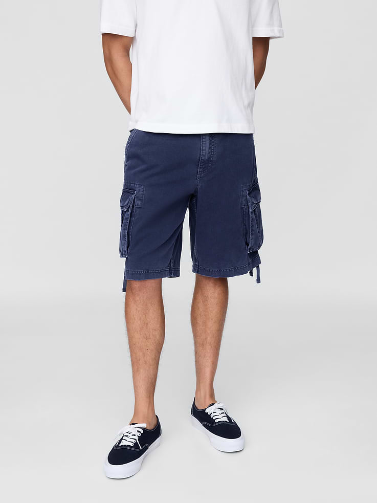 Image number 2 showing, Twill Cargo Baggy Shorts