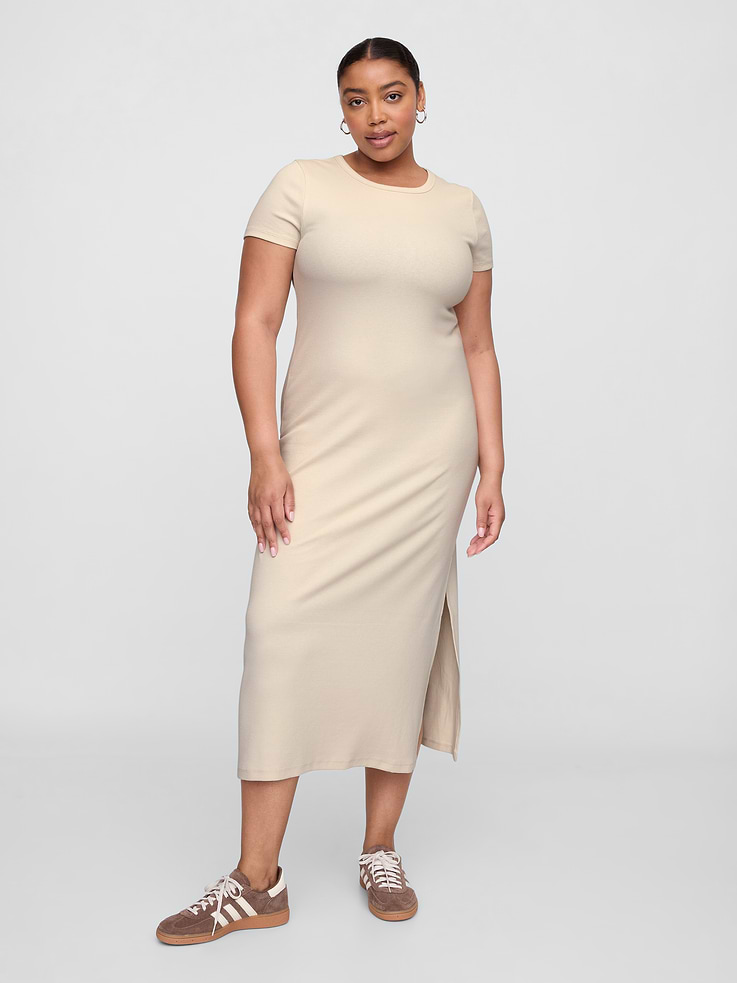 Image 4 of 6, Ribbed Maxi Dress