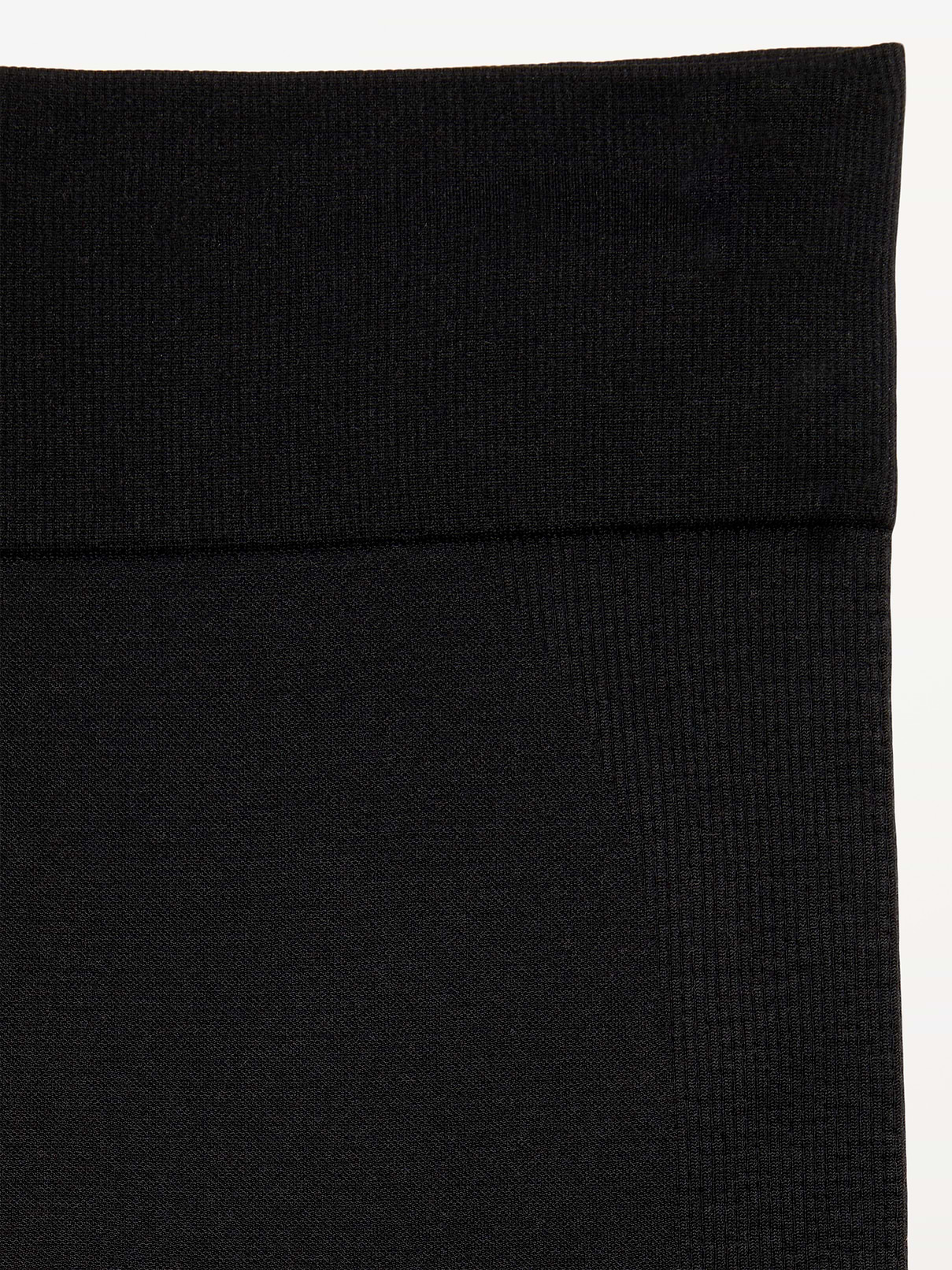 Image number 5 showing, Fitted High-Waisted 7/8-Length Seamless Performance Leggings for Girls