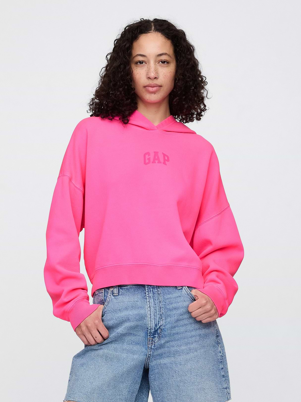Relaxed Gap Mini-Logo Cropped Hoodie | Gap Factory