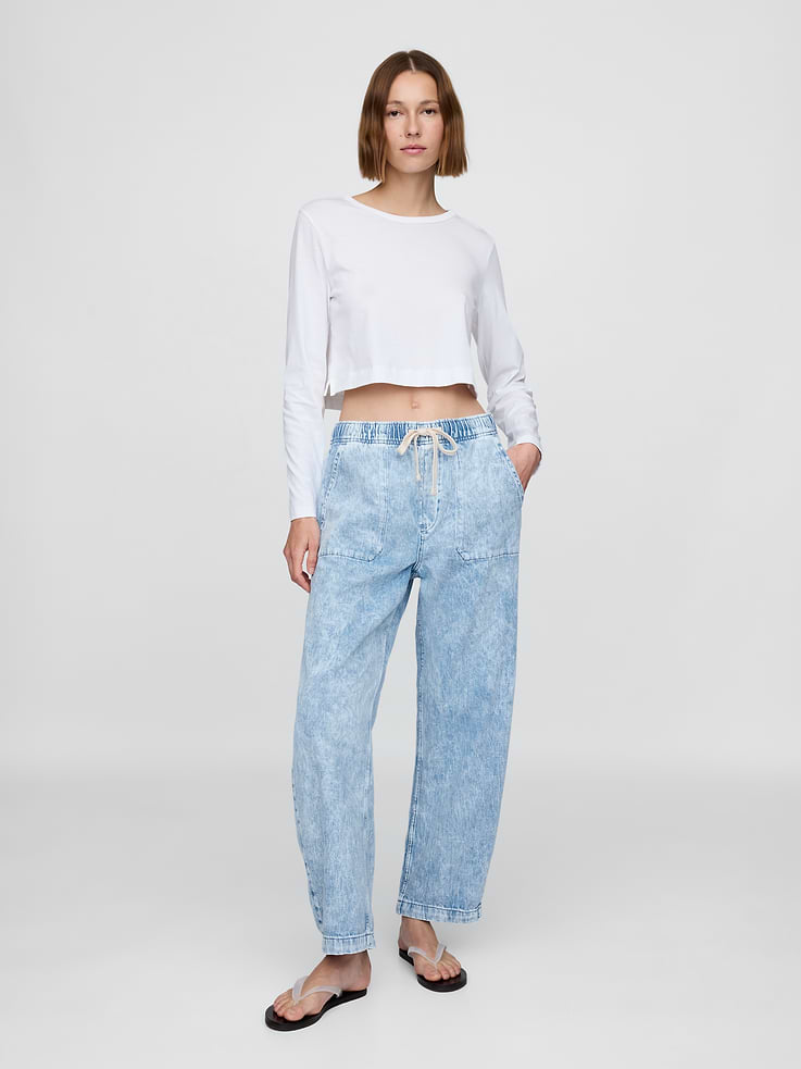 L'image numéro 1 présente Jean coupe baril à taille haute