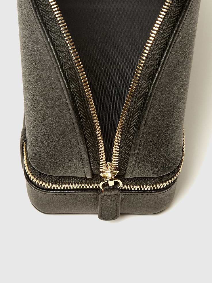 Image number 3 showing, Brouk and Co Brouk and Co Abbey Travel Cosmetic Case