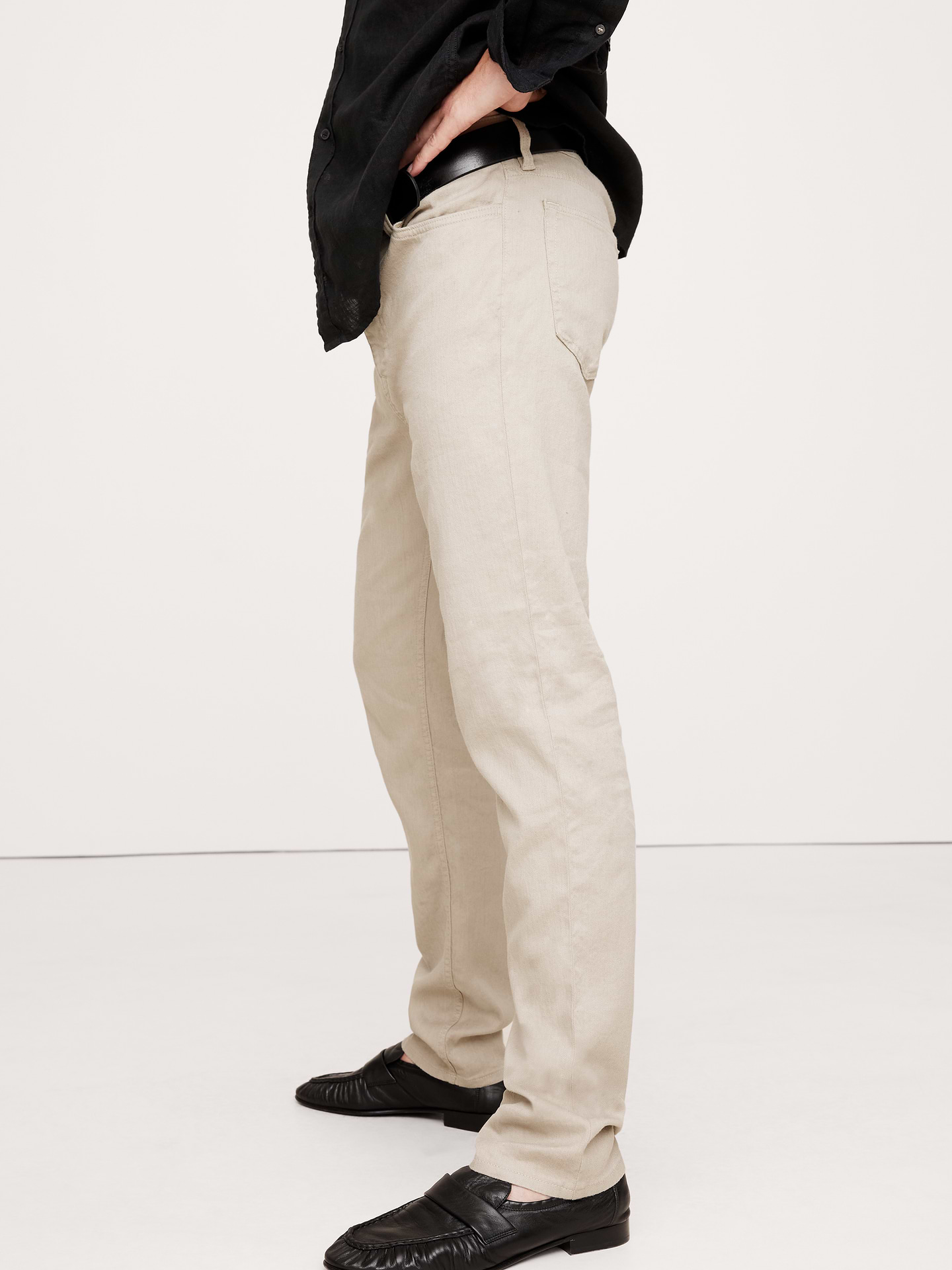 Image number 7 showing, Slim Linen-Cotton Traveler Pant