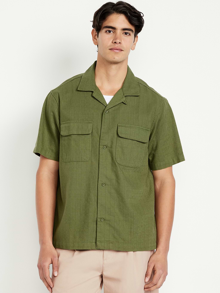 L'image numéro 1 présente Chemise de vacances utilitaire à manches courtes