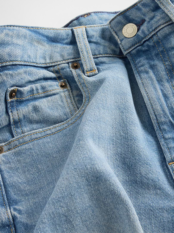 Curvy High Stride Wide-Leg Ankle Jeans