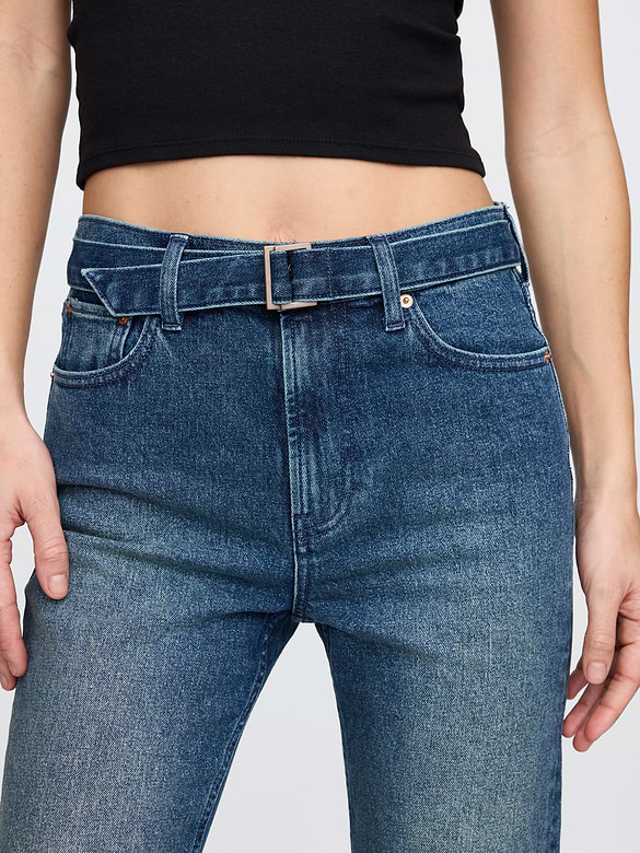 High Rise Belted '90s Slim Straight Jeans