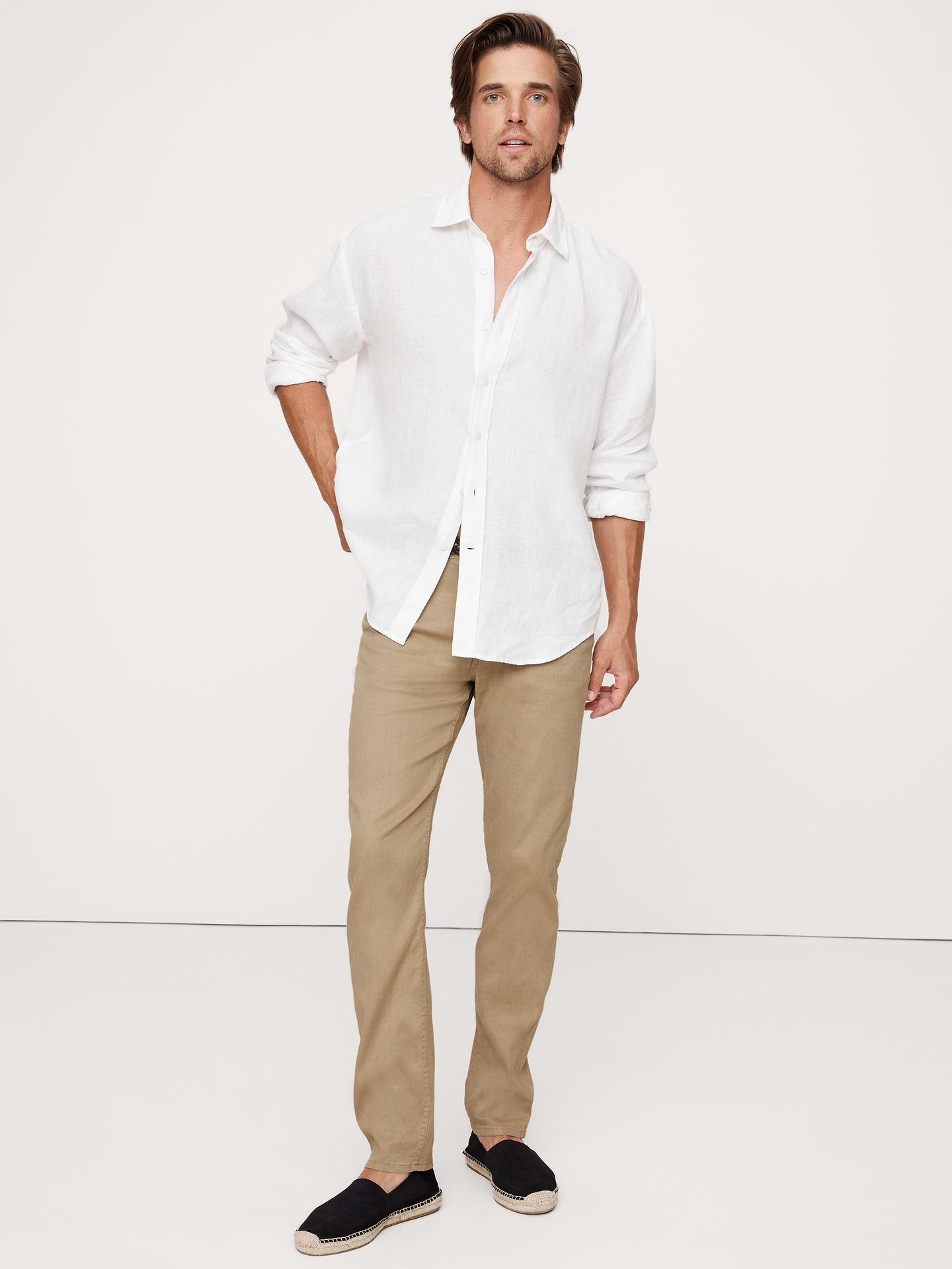 Image number 1 showing, Slim Linen-Cotton Traveler Pant
