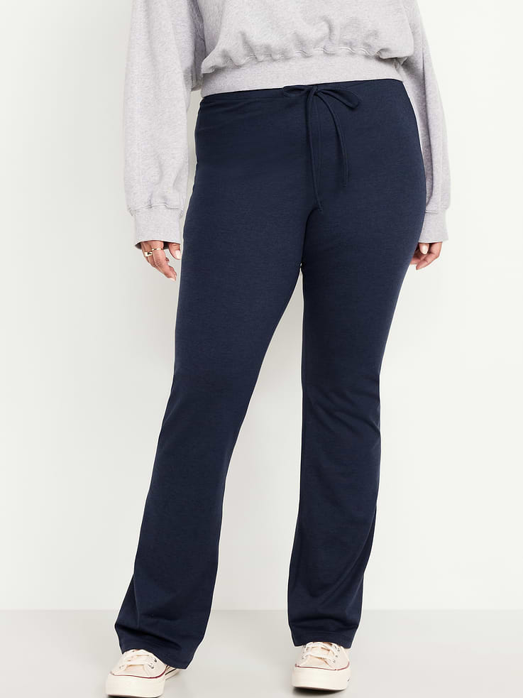 Image 7 of 8, Extra High-Waisted CloudComfy Flare Leggings