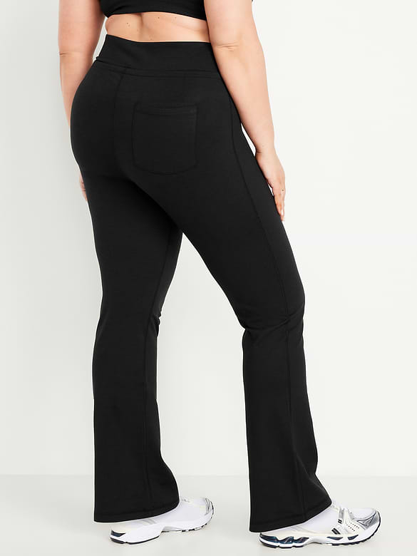 Extra High-Waisted CloudComfy Flare Leggings