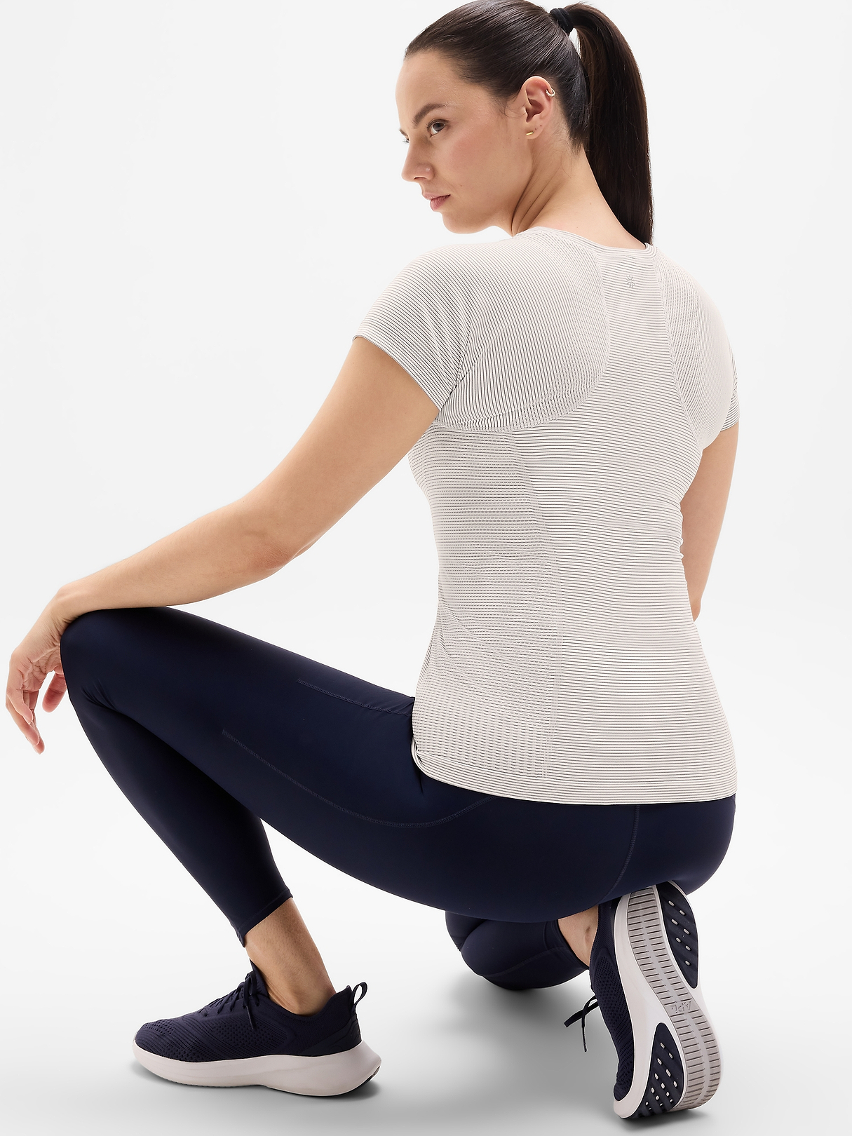Momentum Seamless Tee | Athleta