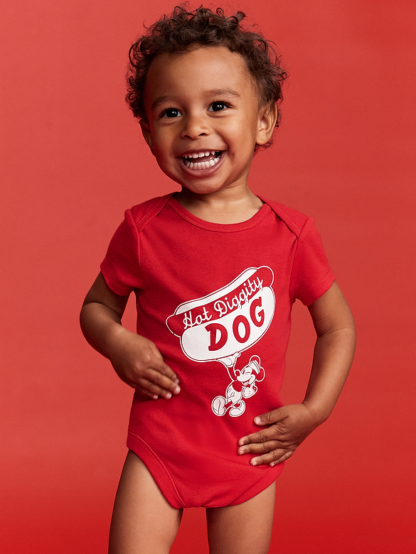 Cache-couche Mickey Mouse Old Navy x Disney © pour bébé