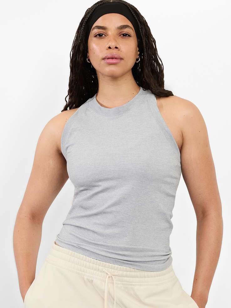 Image 1 of 6, FOR: Commuting, work and travel, FEEL: Seamless construction with ribbing for maximum comfort and minimal chafing, FAVE: This elevated essential is great for layering, Product #530130
