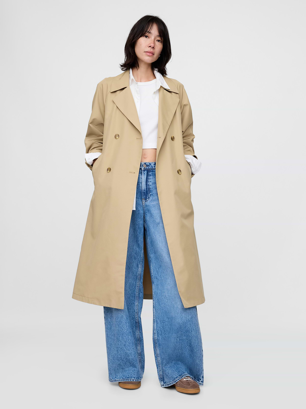 Gap Icon Trench Coat in khaki tan on model, front view