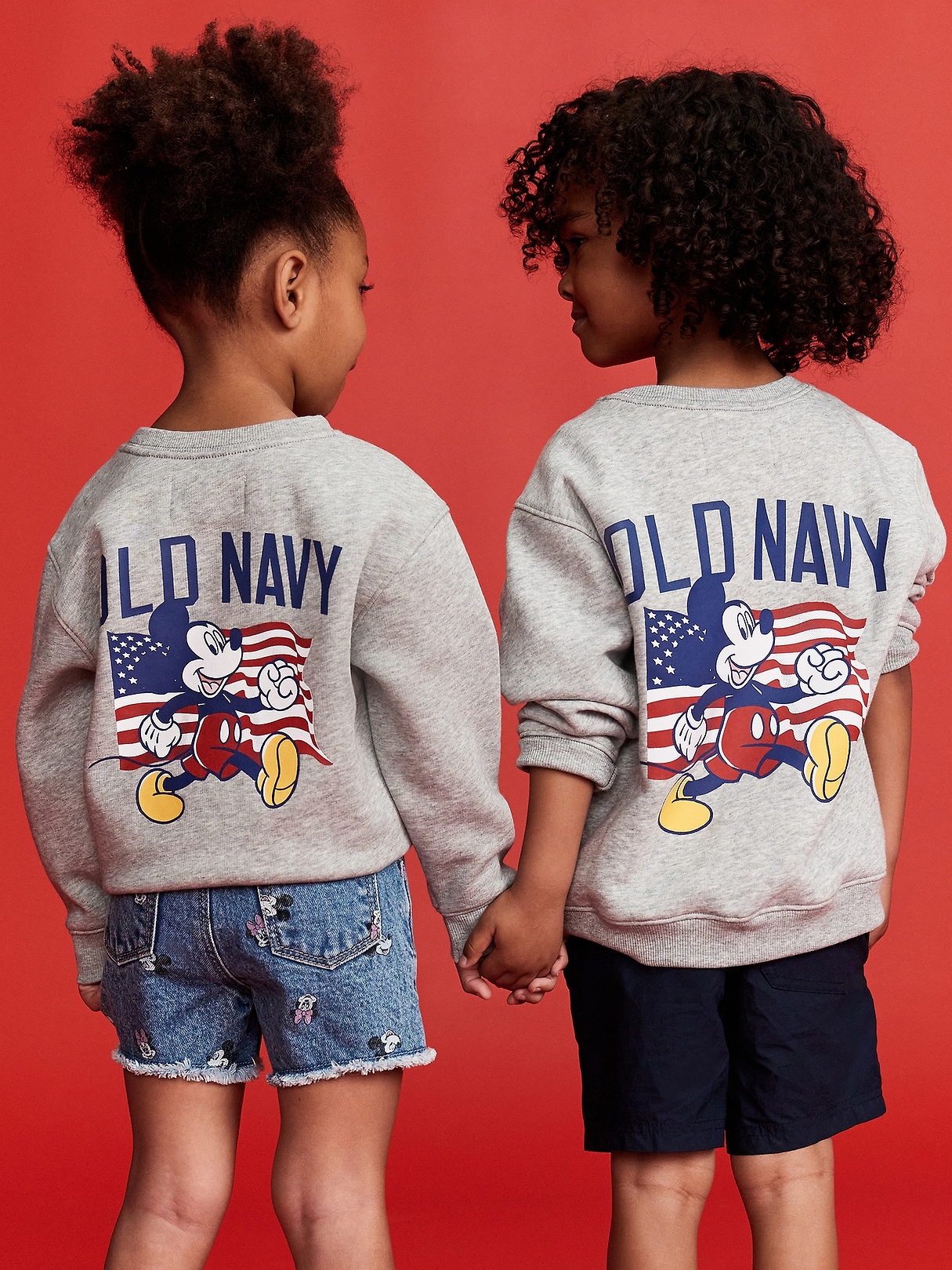 Old Navy x Disney© Mickey Mouse Unisex Oversized Flag Graphic