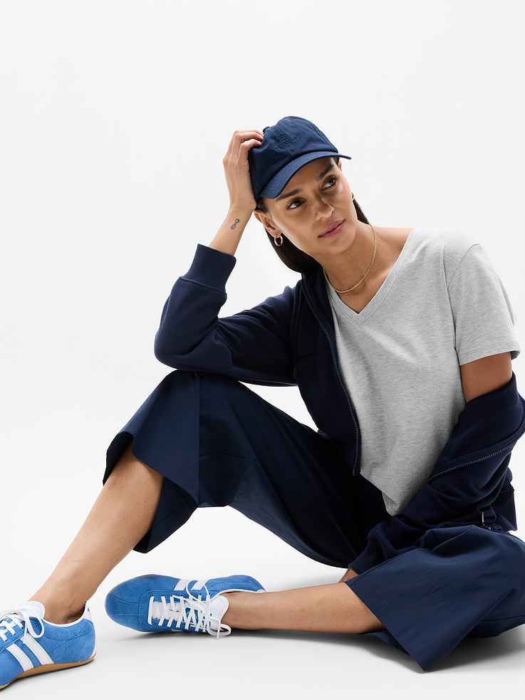 Image number 2 showing, Essential V-Neck Tee