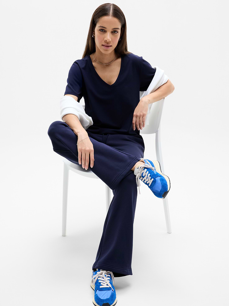 Image number 2 showing, Essential V-Neck Tee