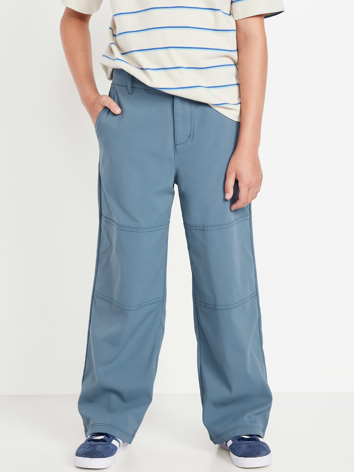 L'image numéro 1 présente Pantalon de menuisier coupe généreuse Tech sans limites pour garçon