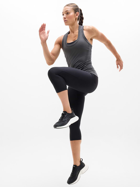 Momentum Seamless Tank