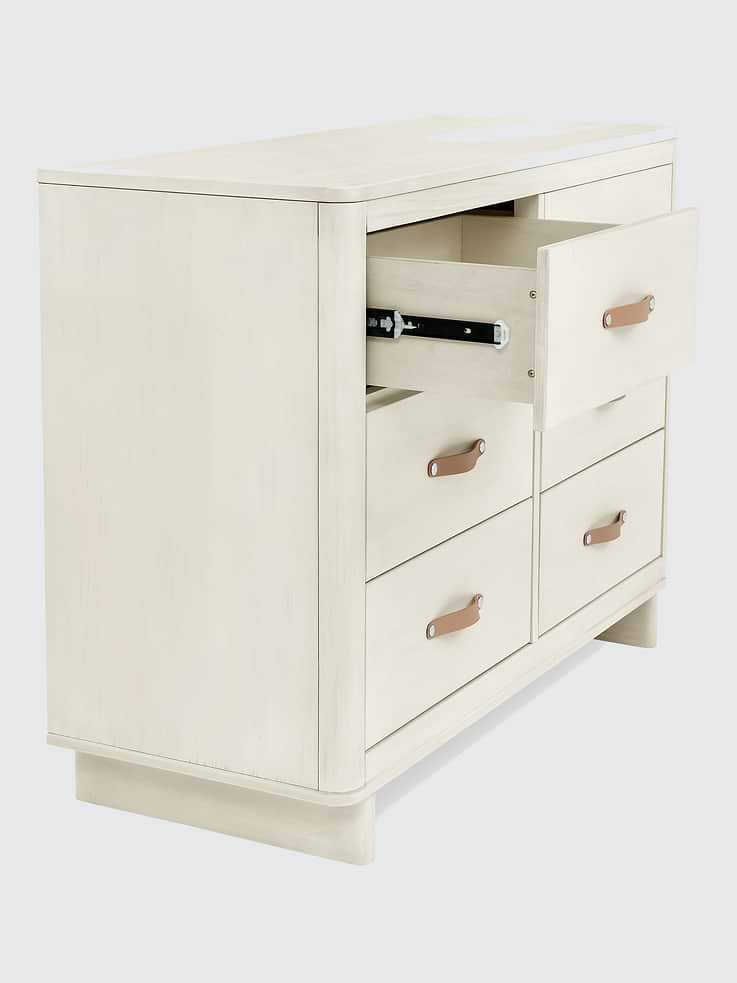 Image number 3 showing, babyGap Skye 6 Drawer Dresser