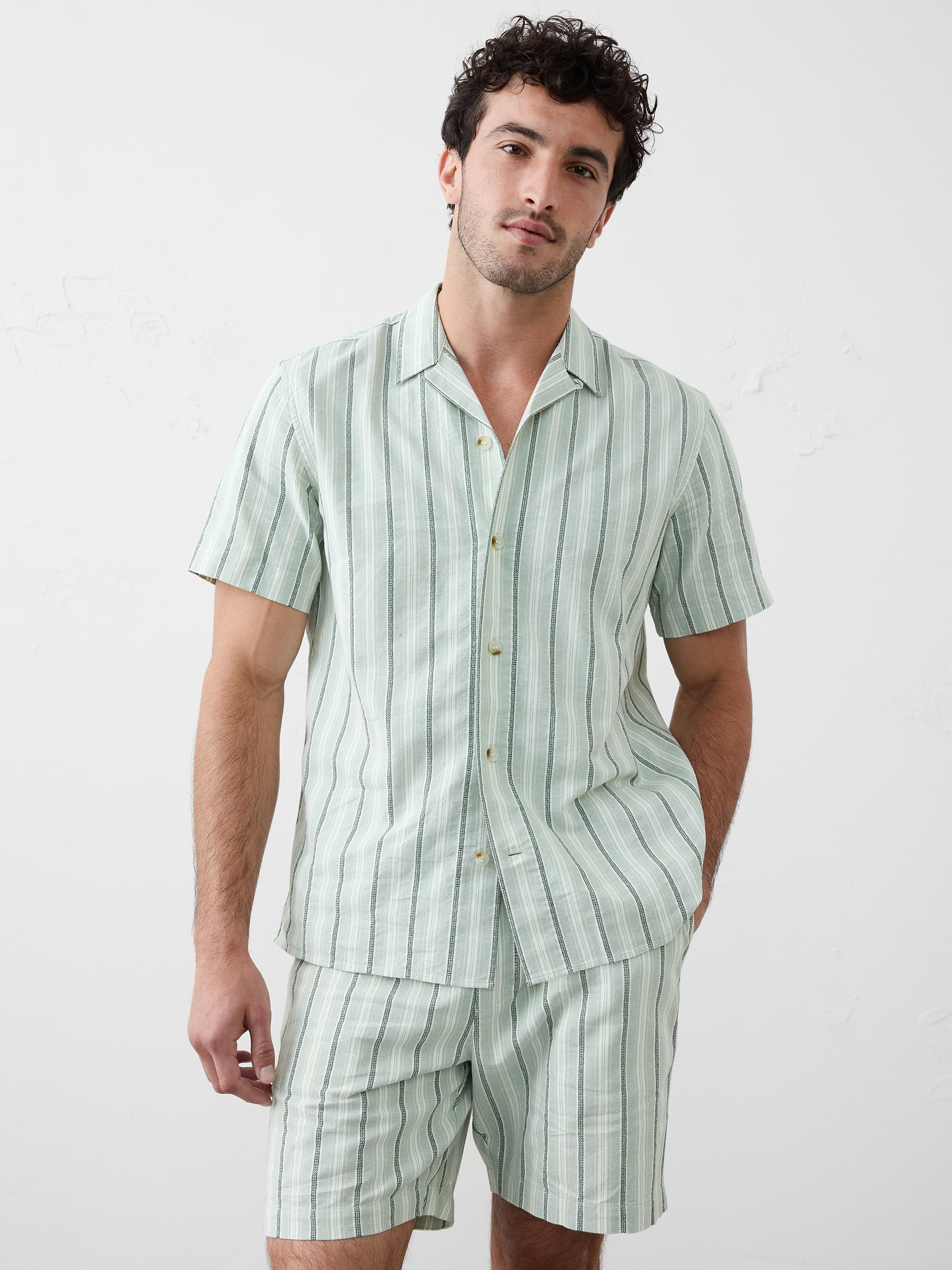 Image number 1 showing, Standard Fit Textured Resort Shirt