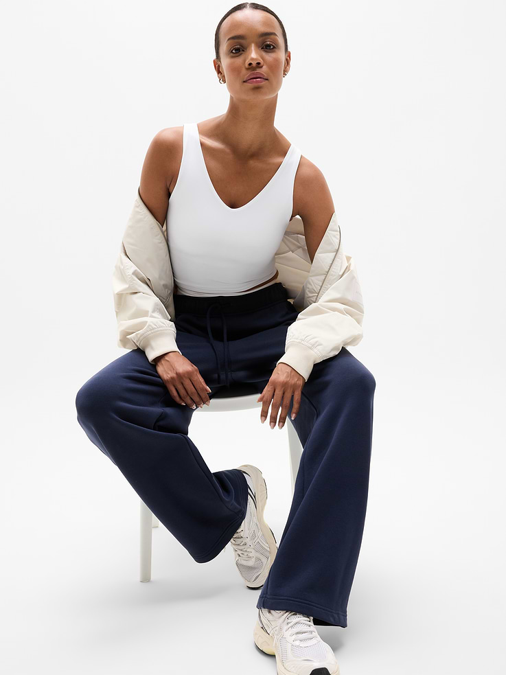 Image number 2 showing, Transcend V-Neck Crop Sports Bra D-DD