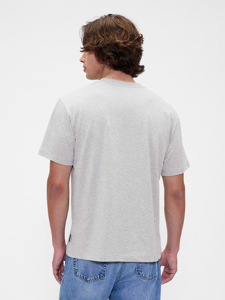 Image number 2 showing, Gap × Disney Mickey Mouse Everyday Soft Relaxed Logo T-Shirt