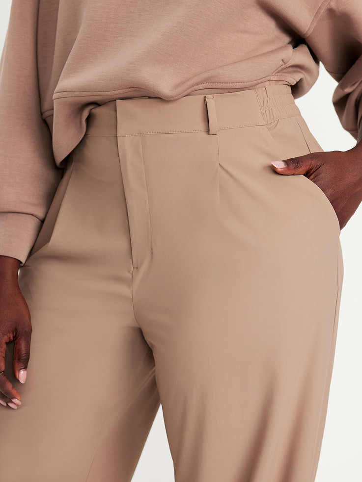 L'image numéro 3 présente Pantalon tailleur Tech Élégant à taille haute