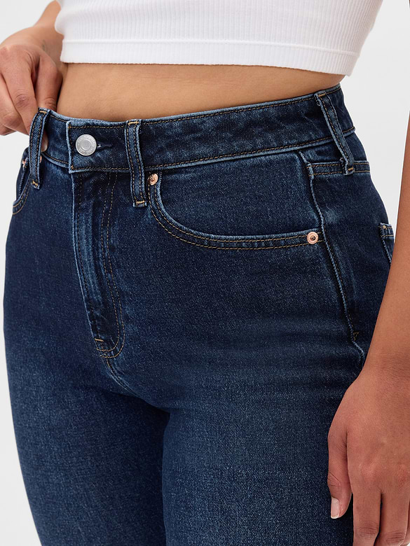 Curvy High Rise '90s Slim Straight Jeans