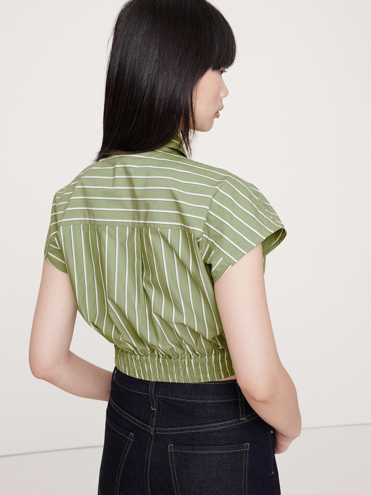 L'image numéro 5 présente Chemise courte en popeline de coton