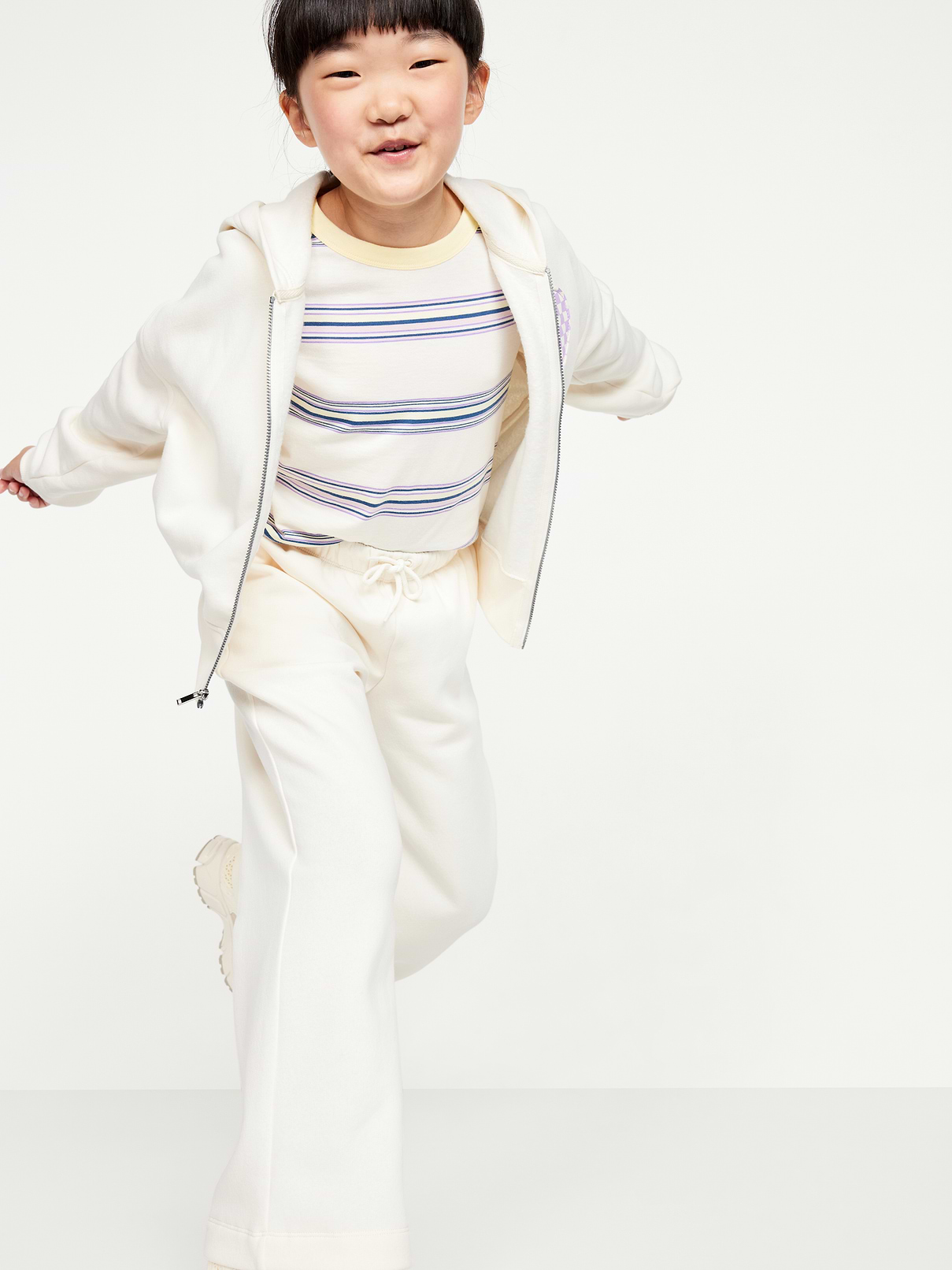 Image number 3 showing, Favorite Fleece High-Waisted Wide-Leg Sweatpants for Girls