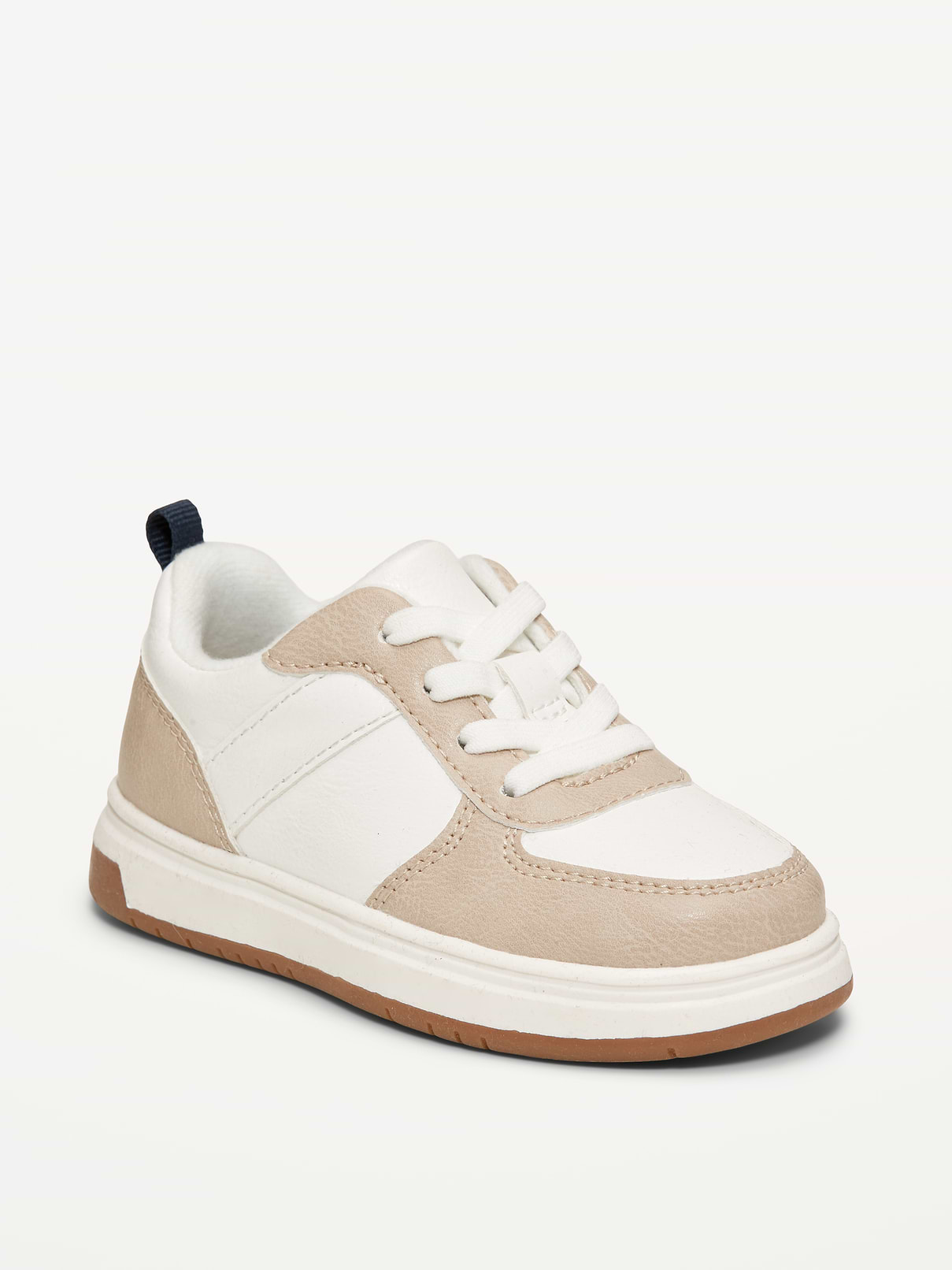 L'image numéro 1 présente Chaussures de sport en similicuir pour tout-petit garçon