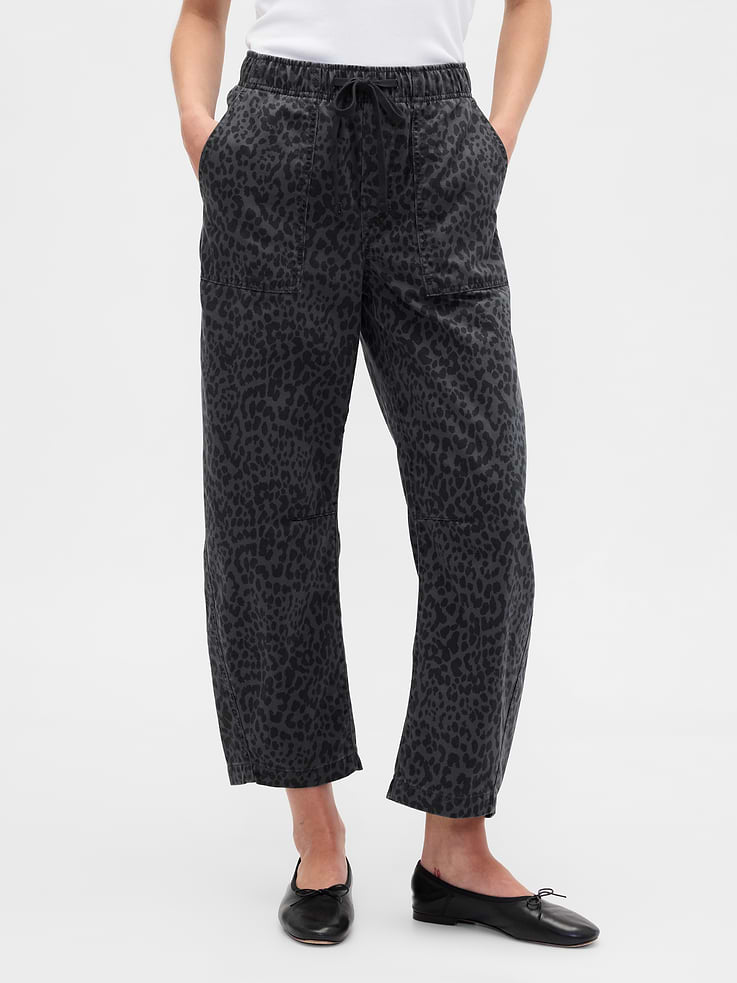 Image number 2 showing, Mid Rise Print Pull-On Barrel Jeans