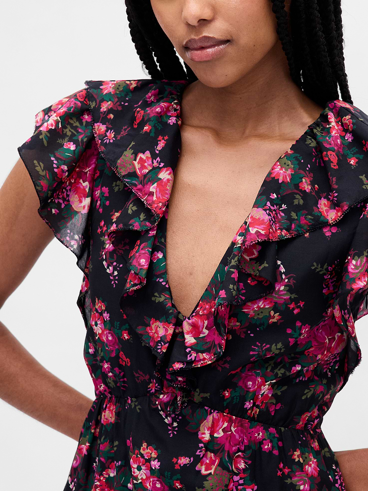 Image number 4 showing, Ruffle V-Neck Maxi Dress